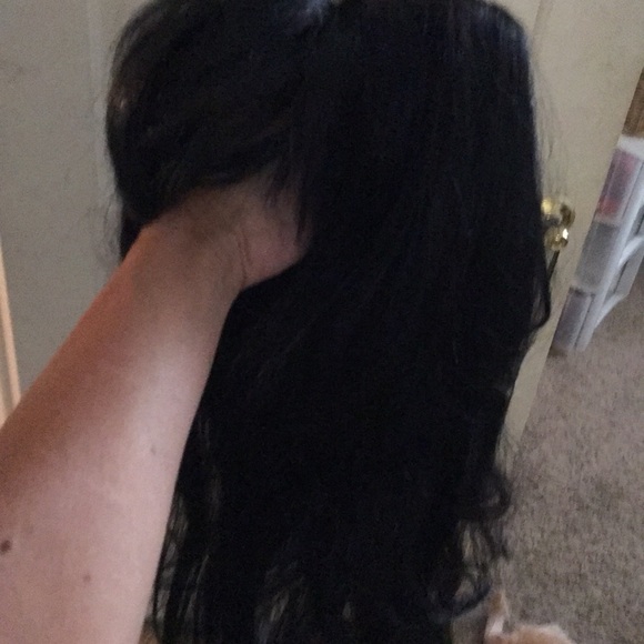 Black wig - Picture 4 of 5